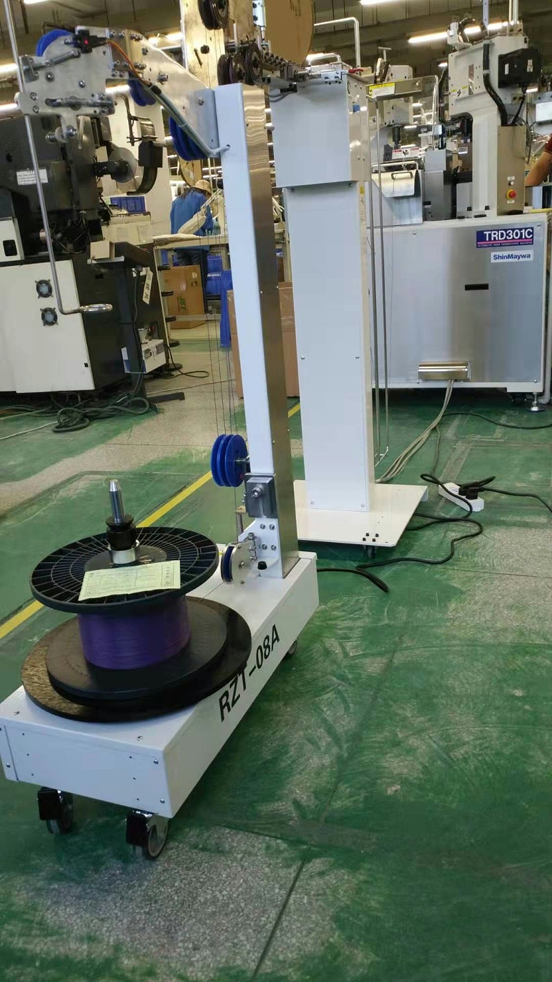 全自動(dòng)智能放線機(jī)適配日本Shinmaywa的TRD301全自動(dòng)端子壓著機(jī)