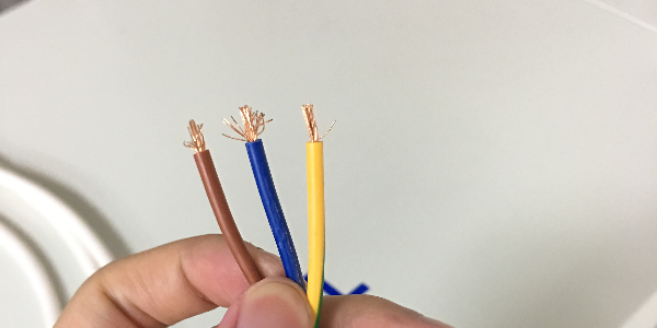 電腦剝線機(jī)的工作原理是什么呢！