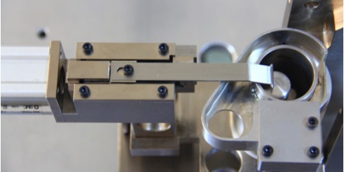 全自動裁線沾錫機在操作過程中需要注意哪些事項